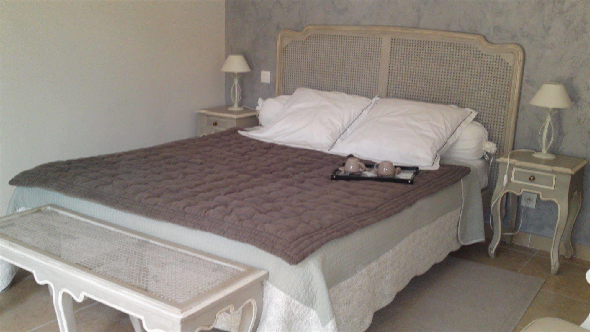 Relais De L'Alsou- Piscine Bed & Breakfast Labastide-en-Val Exterior foto